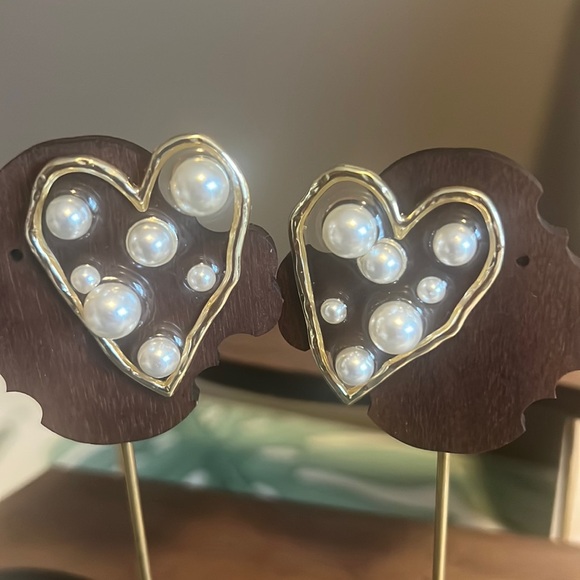 Heart-Shaped Pearl Enamel Drop Earrings - Picture 1 of 6